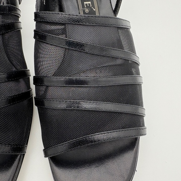 J. Renee Black Open Toe Strappy/Mesh Sandal with Elastic Heel Strap; Size 9.5 - Picture 3 of 12